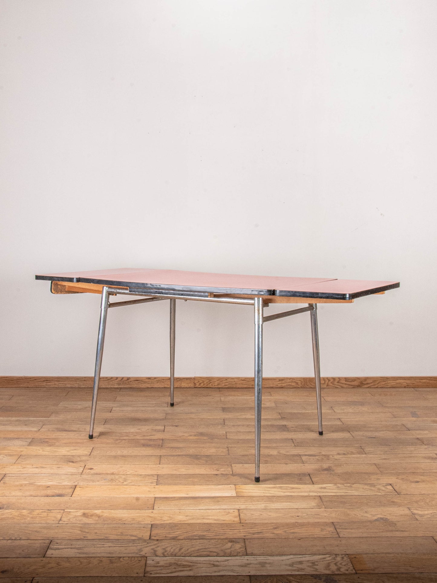 Table en formica extensible