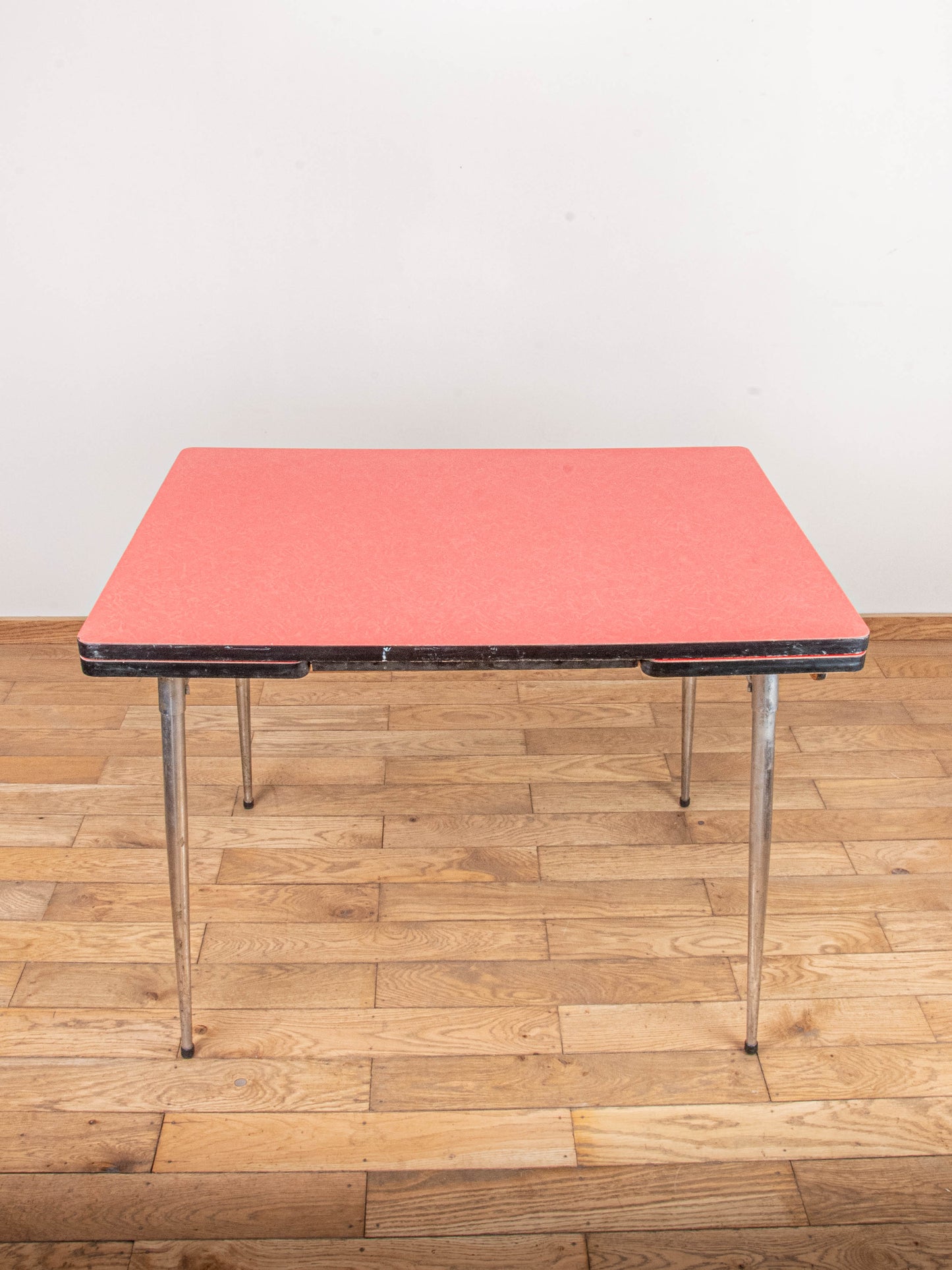 Table en formica extensible