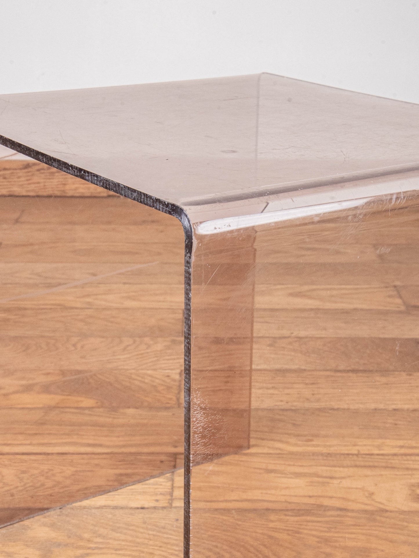 Table basse plexiglass