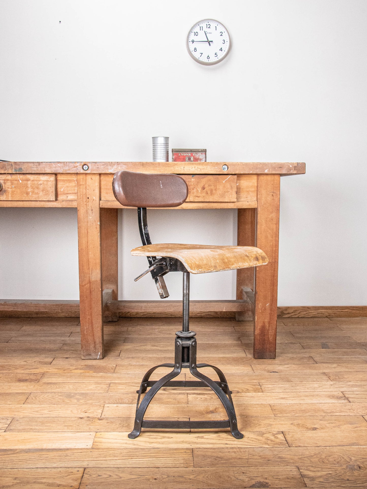 Tabouret d'atelier Bienaise