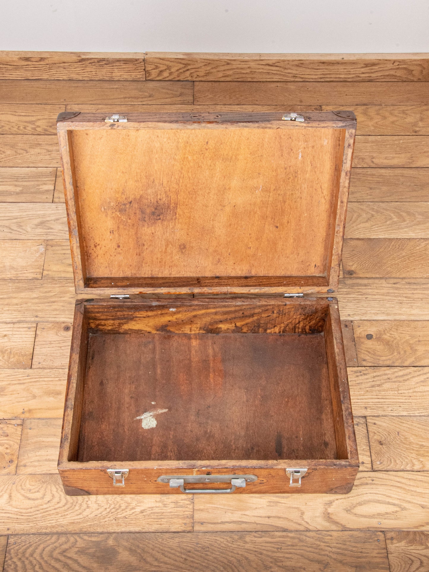 Valise en bois