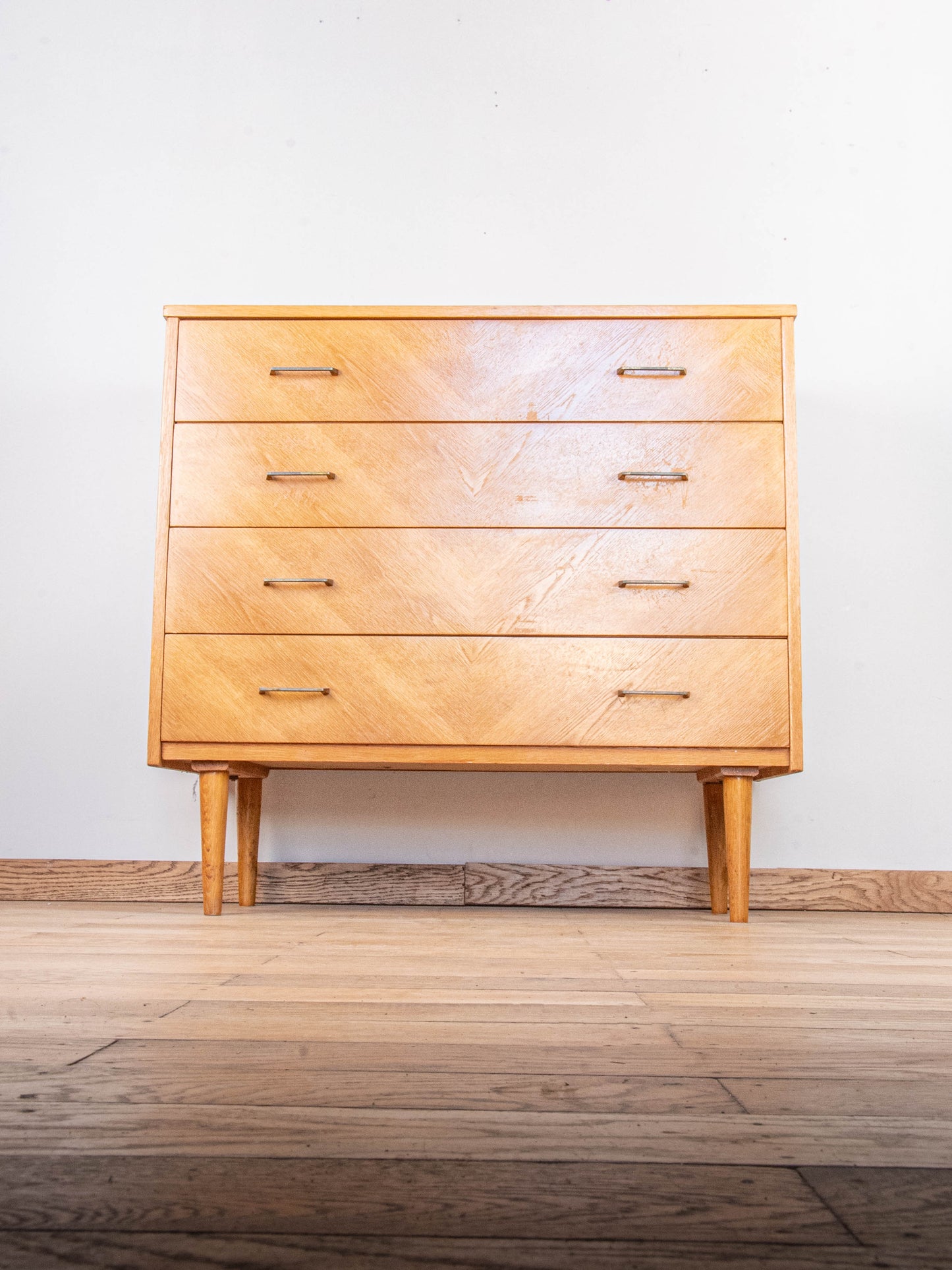 Commode scandinave