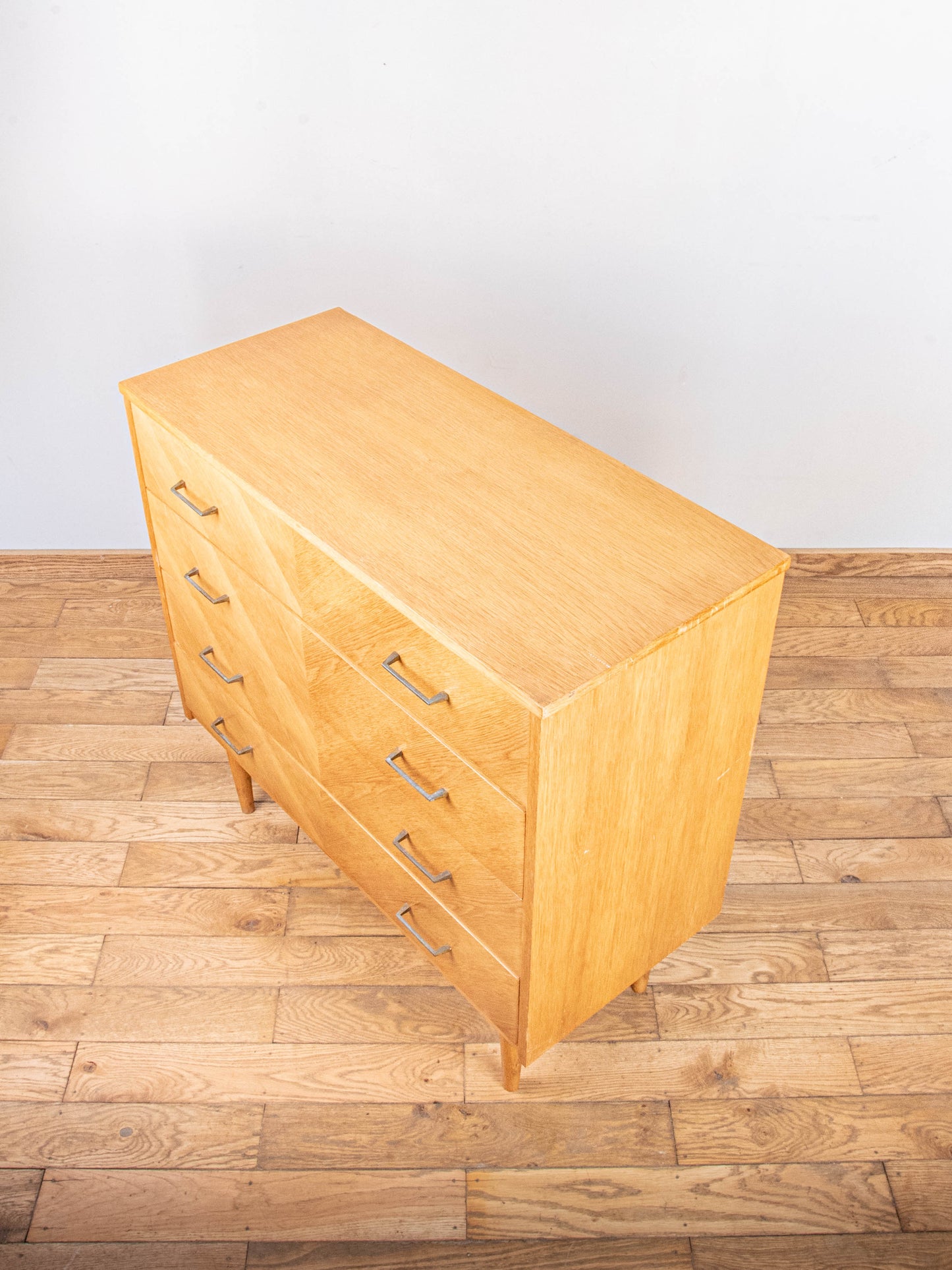 Commode scandinave