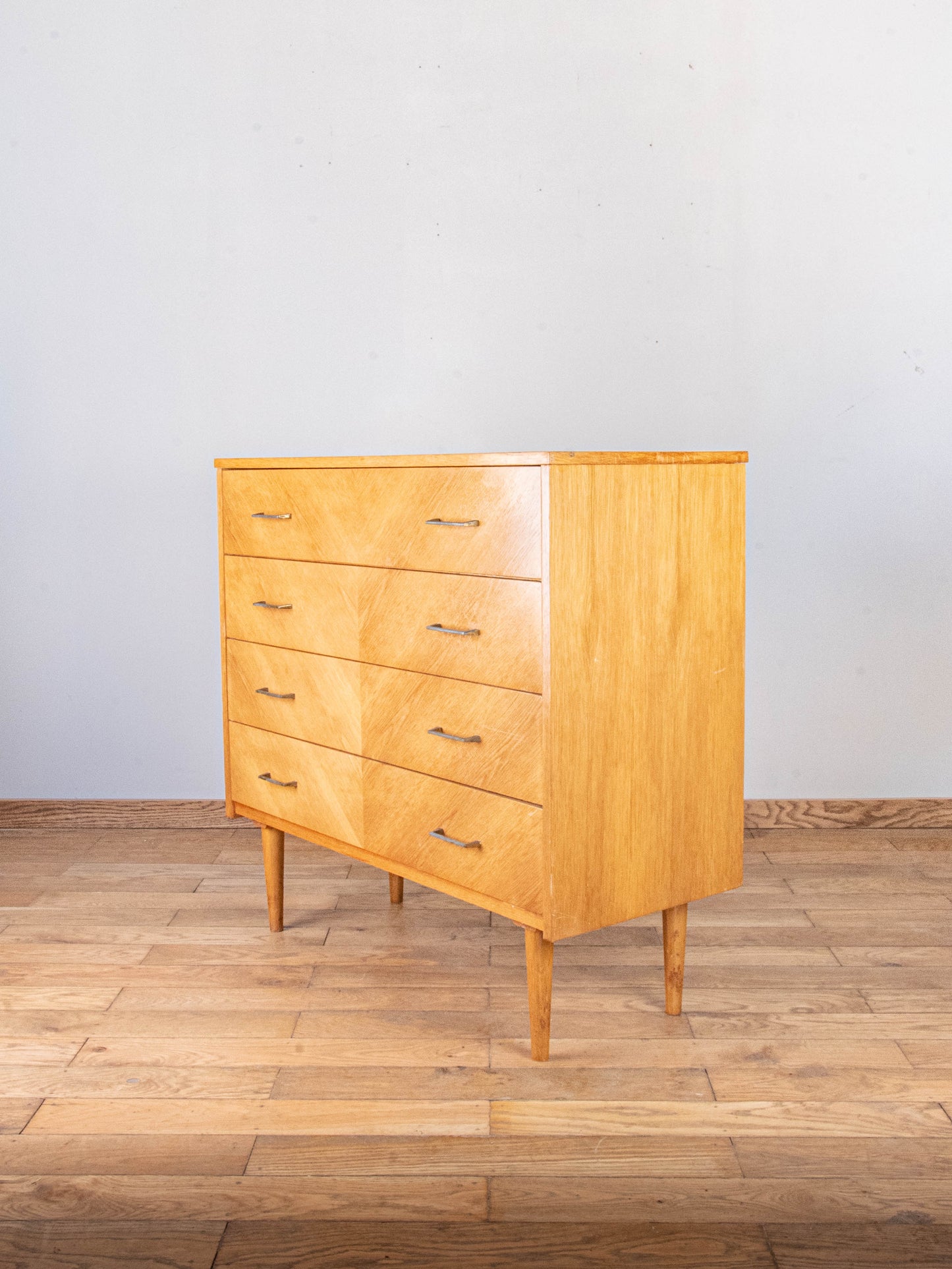 Commode scandinave