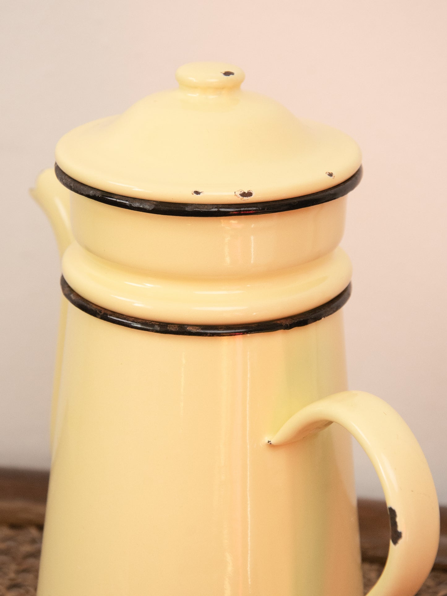 Cafetière émaillée