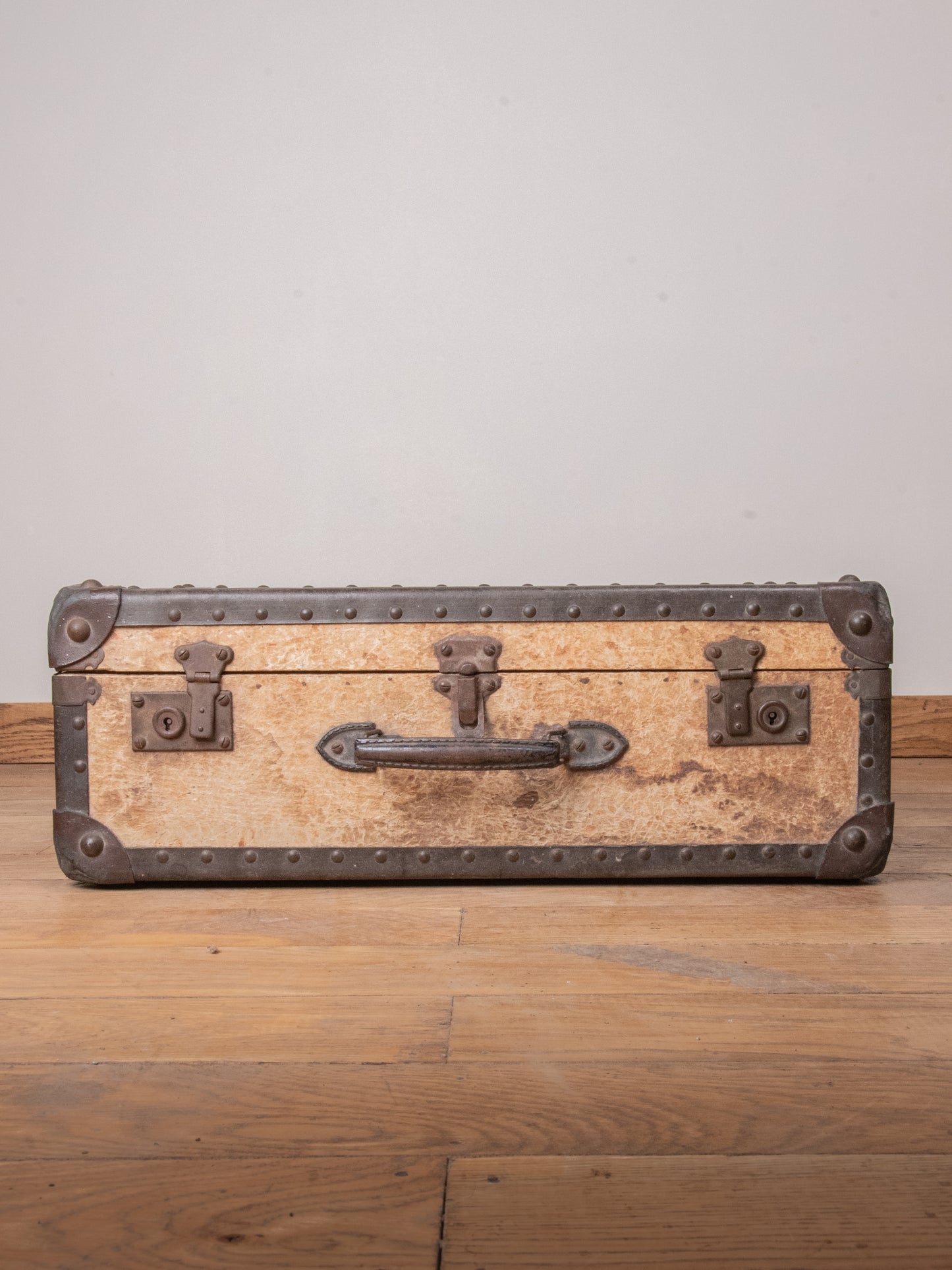 Valise en carton