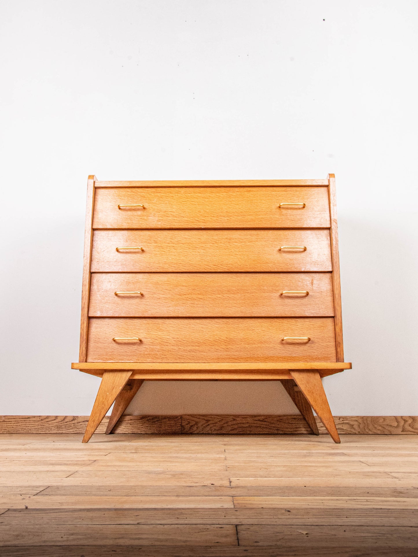 Commode scandinave