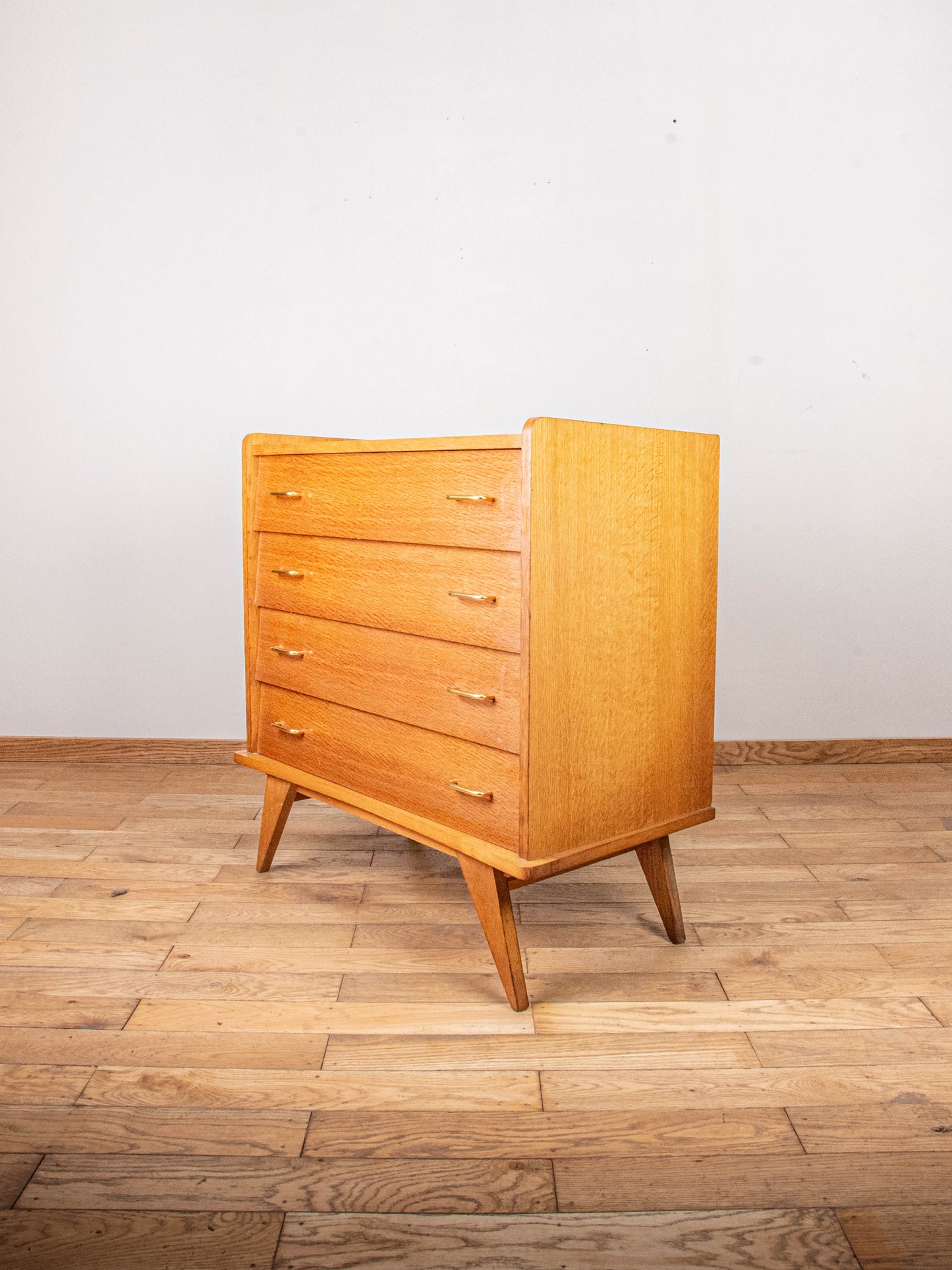 Commode scandinave