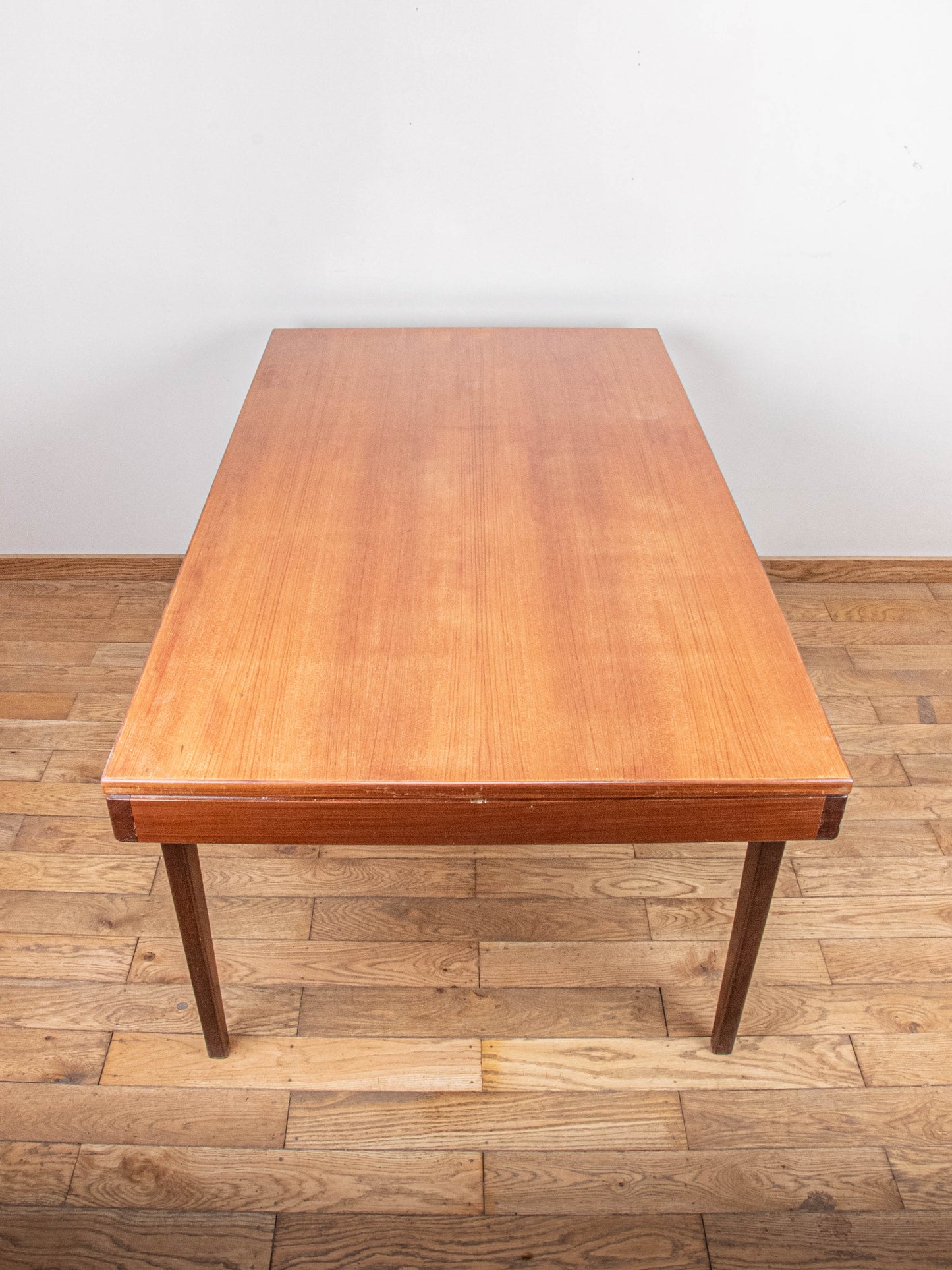 Table extensible scandinave